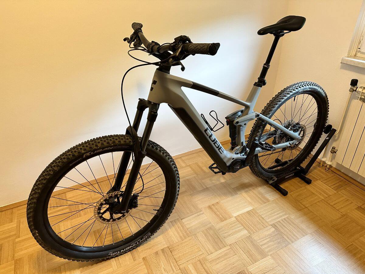 E-bike on a Rakk mount